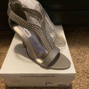 Steve Madden pewter heels